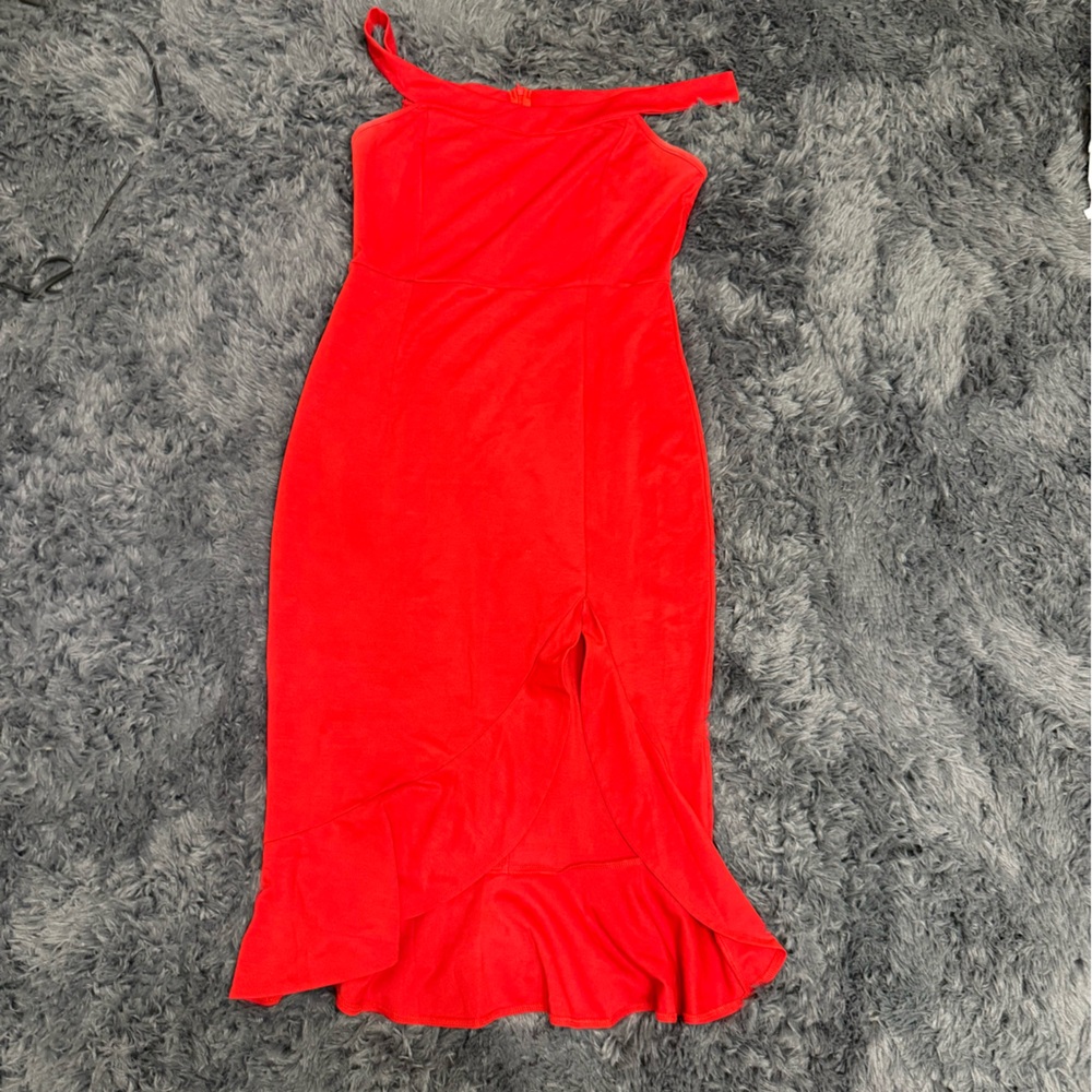 Source Unknown Off-Shoulder Red Dress